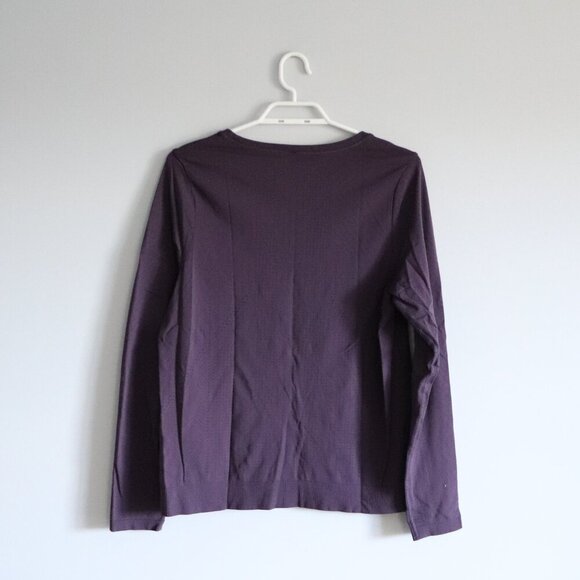 Women's Sz M Purple Activewear Crewneck Stretch Long Sleeve T-Shirt Top - Picture 2 of 11